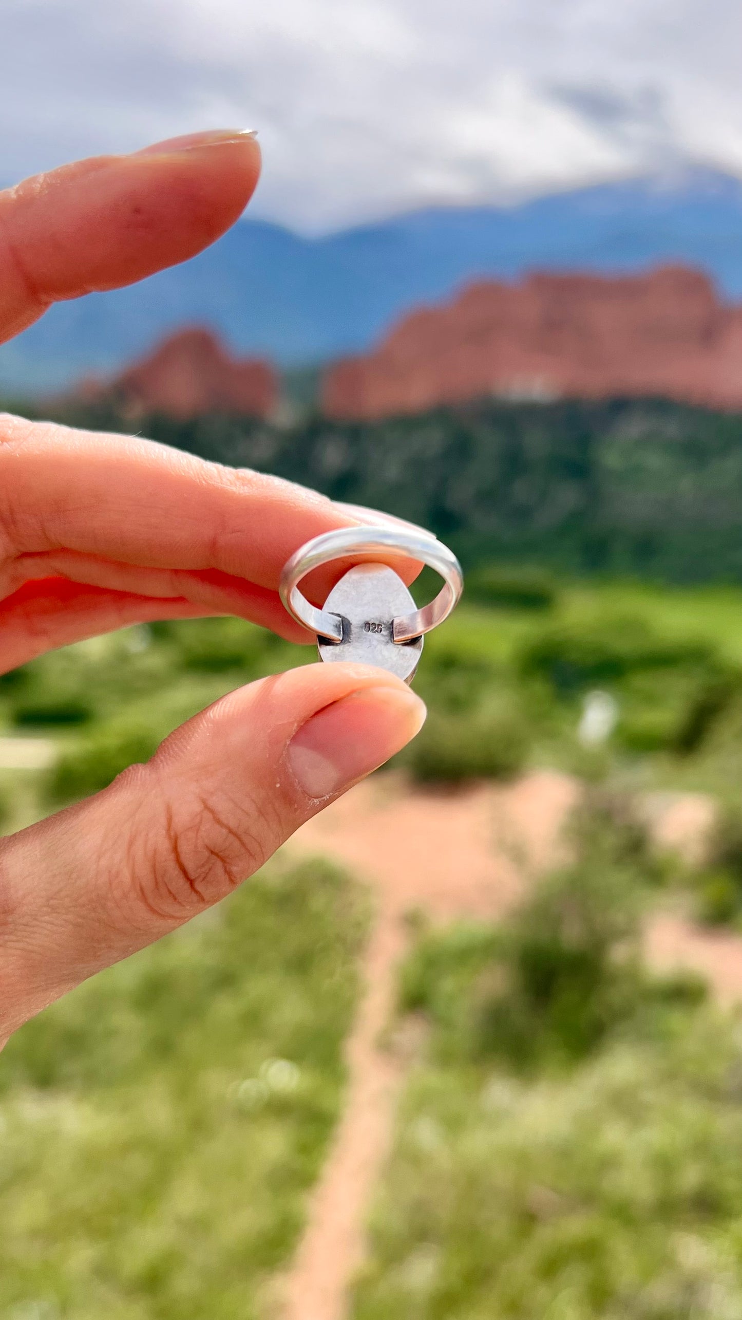 Scalloped Puka Shell Ring
